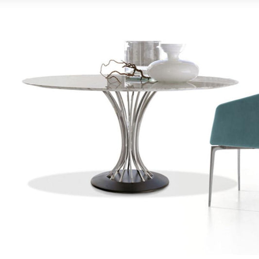 Radar Dining Table