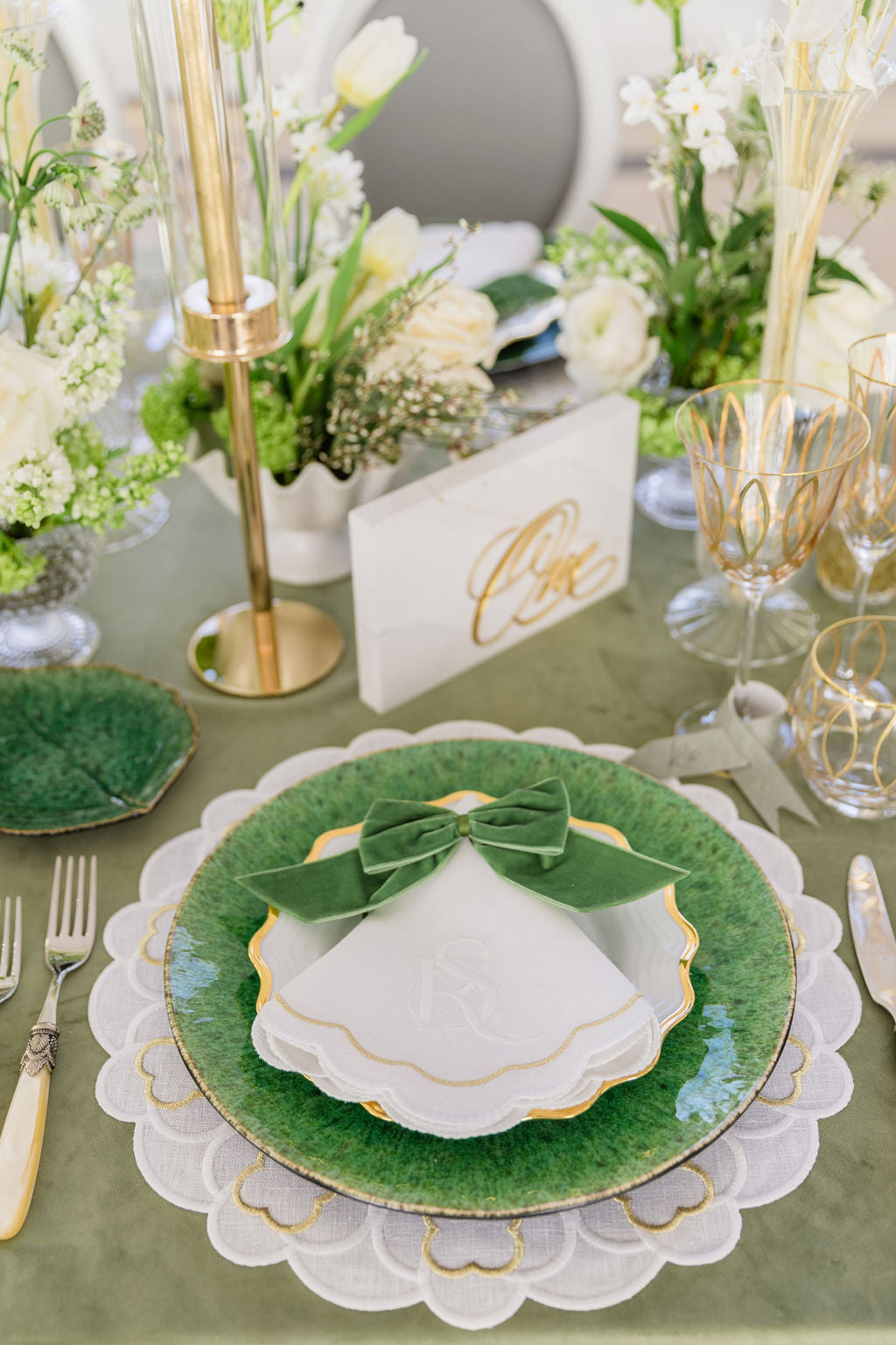 Paris Napkin - White x Gold