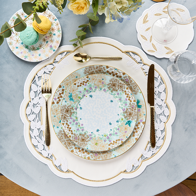Willow Faux Leather Placemat - White x Gold