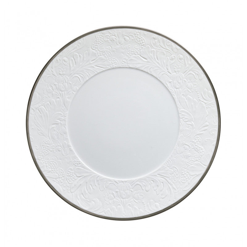 Italian Renaissance - Flat plate with engraved rim